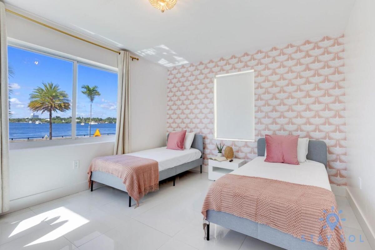 Free Parking, Bay View, Pool, Step To Beach Hollywood Eksteriør billede