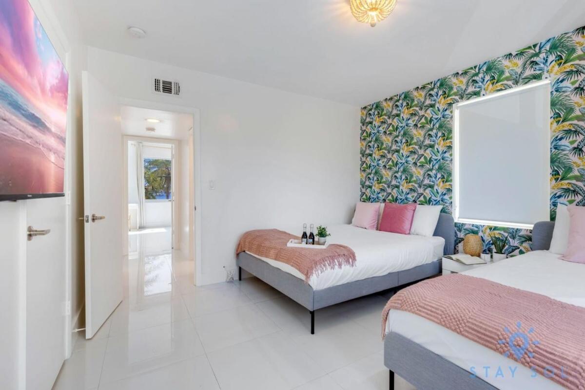 Free Parking, Bay View, Pool, Step To Beach Hollywood Eksteriør billede