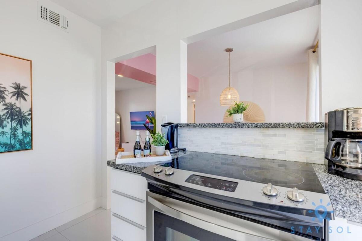 Free Parking, Bay View, Pool, Step To Beach Hollywood Eksteriør billede